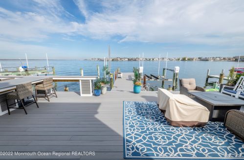 450 Tamiami Dr, Lavallette NJ  08735-3035 exterior