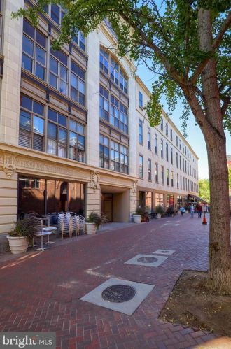 10 Market St, Lancaster PA  17603-3812 exterior