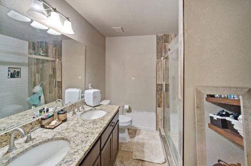 120 Geronimo Cv, Uhland TX 78640-4622 exterior