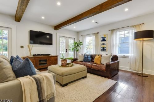 134 Maplewood Ave, Maplewood NJ  07040-1233 exterior