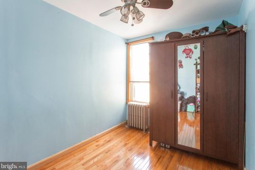 808 Belgrade St, Philadelphia PA 19125-3513 exterior