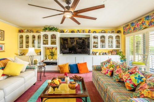 3520 Watkins Dr, Riverside CA  92507-4609 exterior