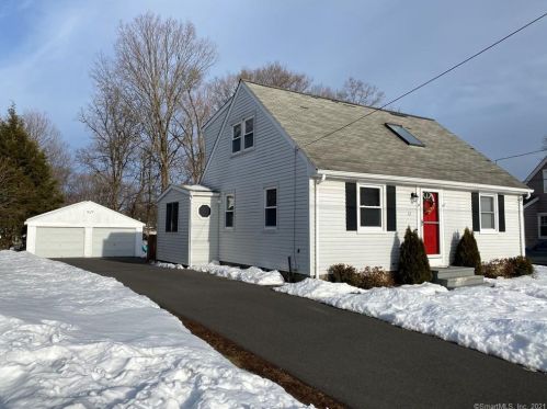 12 Taunton St, Southington, CT 06489-3724