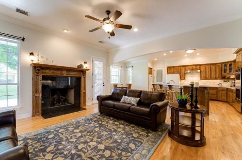 4402 Convento Dr, Richmond TX 77406-2470 exterior