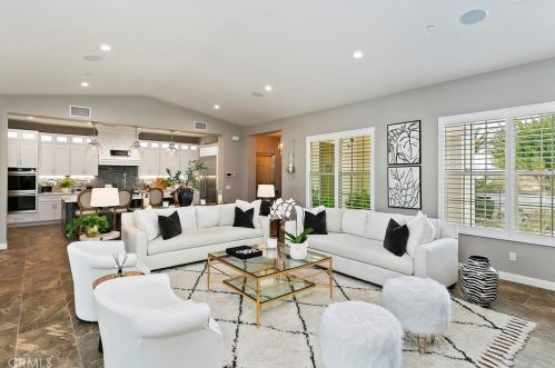 1769 Green Orchard Pl, Riverside CA  92508-8746 exterior