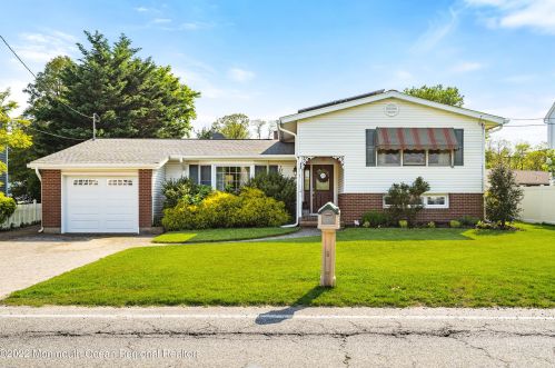 3802 River Rd, Point Pleasant Beach, NJ 08742-2054