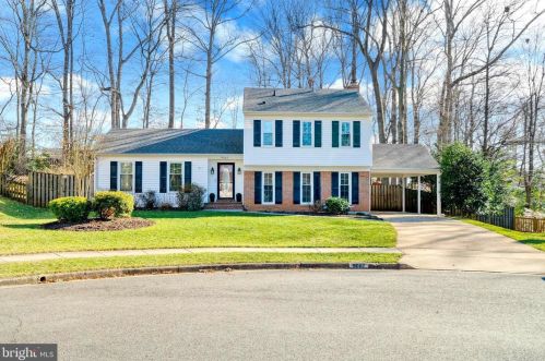 9007 Strattondale Ct, Springfield, VA 22015-3659