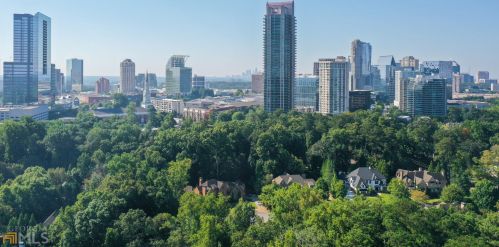 854 Carlton Rdg, Atlanta GA  30342-4340 exterior