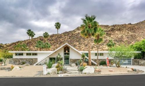 755 Crescent Dr, Palm Springs, CA 92262-4318