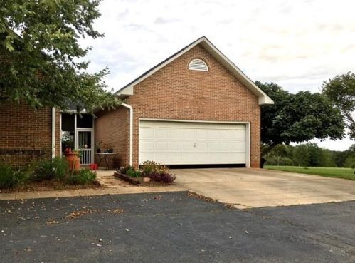 640 Reedy Creek Rd, Forsyth, GA 31029-8320
