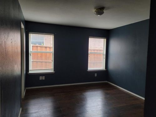 235 Clf Hts Cir, Dallas TX  75241-5330 exterior