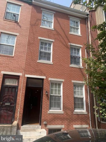 227 Carpenter St, Philadelphia PA  19147-4223 exterior