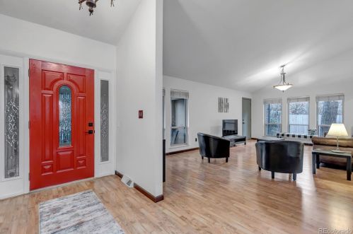 8022 Hinsdale Pl, Englewood CO  80112-1829 exterior