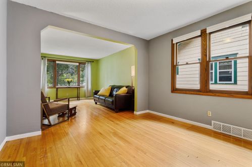 815 Hamline Ave, Saint Paul MN  55104-1300 exterior