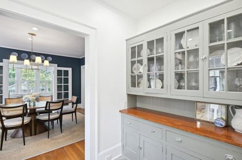 445 Clifton Rd, Atlanta GA  30307-1705 exterior