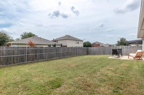 6708 Friendsway Dr, Fort Worth TX  76137-7542 exterior