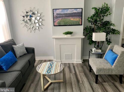 1160 Cleveland St, Philadelphia PA  19146-2910 exterior