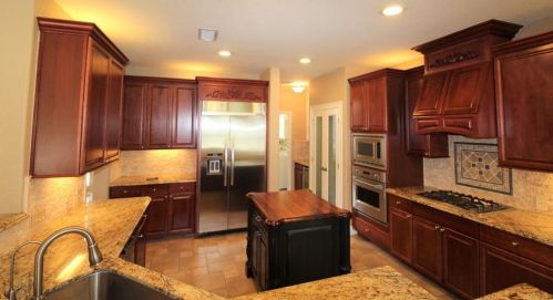 14 Clearbend Pl, Conroe TX  77384-5002 exterior