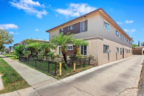 1128 Mayfair Ave, Anaheim CA  92801-2957 exterior