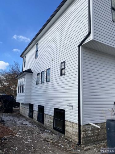 208 Indiana St, Maplewood NJ  07040-3404 exterior