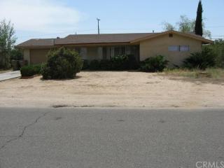 16067 Cajon St, Hesperia CA  92345-6378 exterior