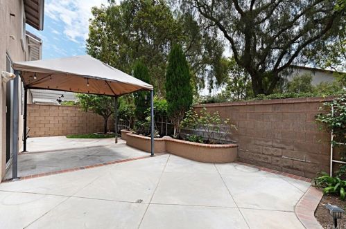 14 Brookhollow, Irvine CA  92602-0788 exterior
