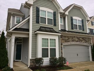 912 Garden Square Ln, Cary NC  27560-5311 exterior