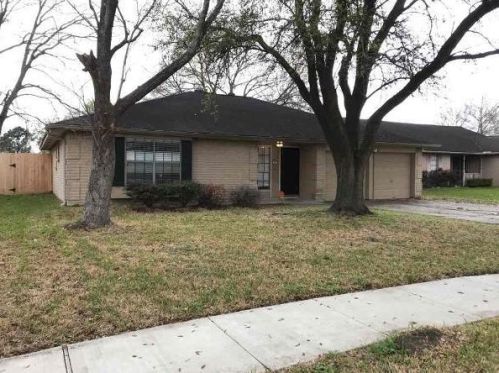 3914 Willmont Rd, Morgans Point TX  77571-4190 exterior