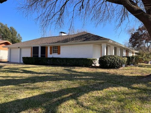 3916 Madrid Dr, Fort Worth, TX 76133-5545