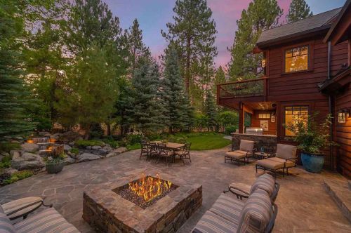 13442 Fairway Dr, Truckee, CA 96161-4518
