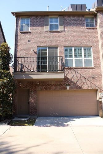 3912 Asbury Ln, Addison TX  75001-4429 exterior