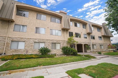 377 California Ave, Glendale CA  91203-2225 exterior