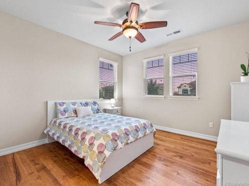 26605 Peakview Dr, Aurora CO 80016-6108 exterior