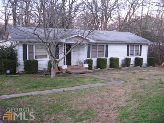 182 Troy St, Commerce, GA 30529-1737