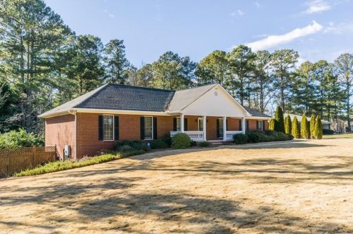 921 Surrey Trl, Marietta, GA 30068-4525