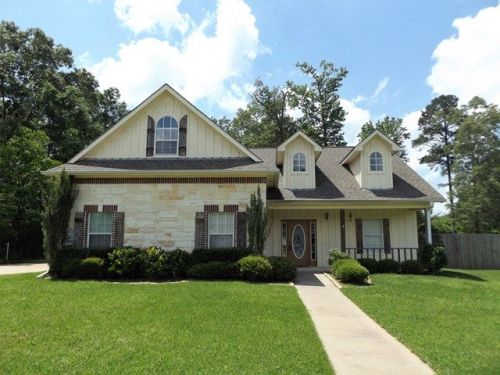 300 Austin Ln, Pollok, TX 75969-3682