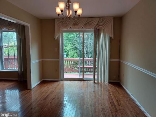 7731 Bristol Square Ct, Springfield VA  22153-3119 exterior