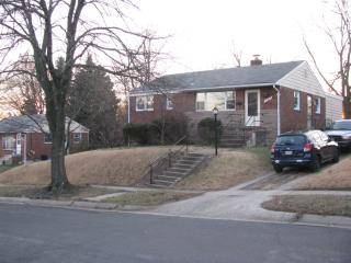 10302 Duvawn Pl, Silver Spring MD  20902-4828 exterior