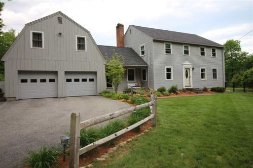 35 Laurel Hill Rd, Hollis, NH 03049-6226