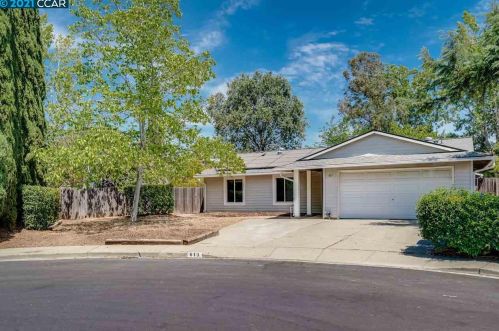 613 Yew Ct, Vacaville, CA 95687-3335