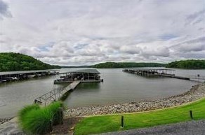 6017 Grand Marina Cir, Gainesville GA  30506-7828 exterior