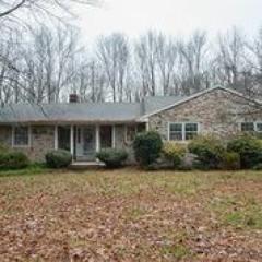 5 Colonial Pl, Mendham, NJ 07945-3042
