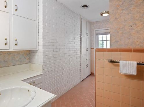 4344 Selkirk Dr, Fort Worth TX  76109-5043 exterior