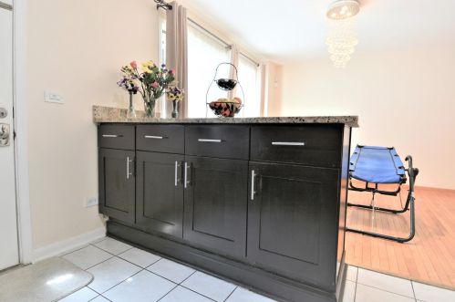 7769 Nordica Ave, Niles IL  60714-3311 exterior