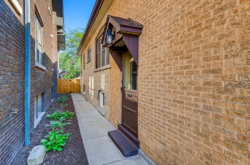 6912 Riverside Dr, Forest View, IL 60402-2232