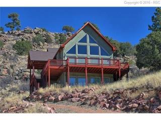 72 Sprucewood Cir, Twin Rock, CO 80816-8805