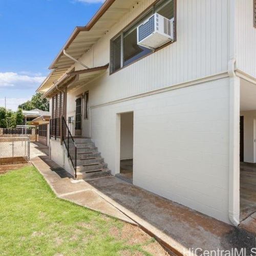 3422 George St, Honolulu HI  96815-4321 exterior