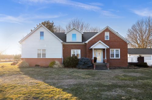 1655 County Road 2200, Saint Joseph, IL 61873-9419