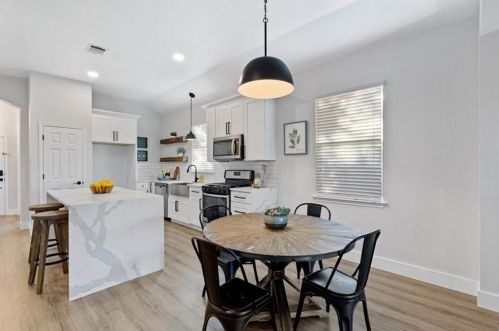 11920 Pecan Gate Way, Webberville TX 78653-3975 exterior