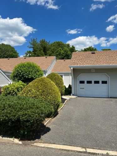 63 Corso Italia, East Freehold, NJ 07728-5246
